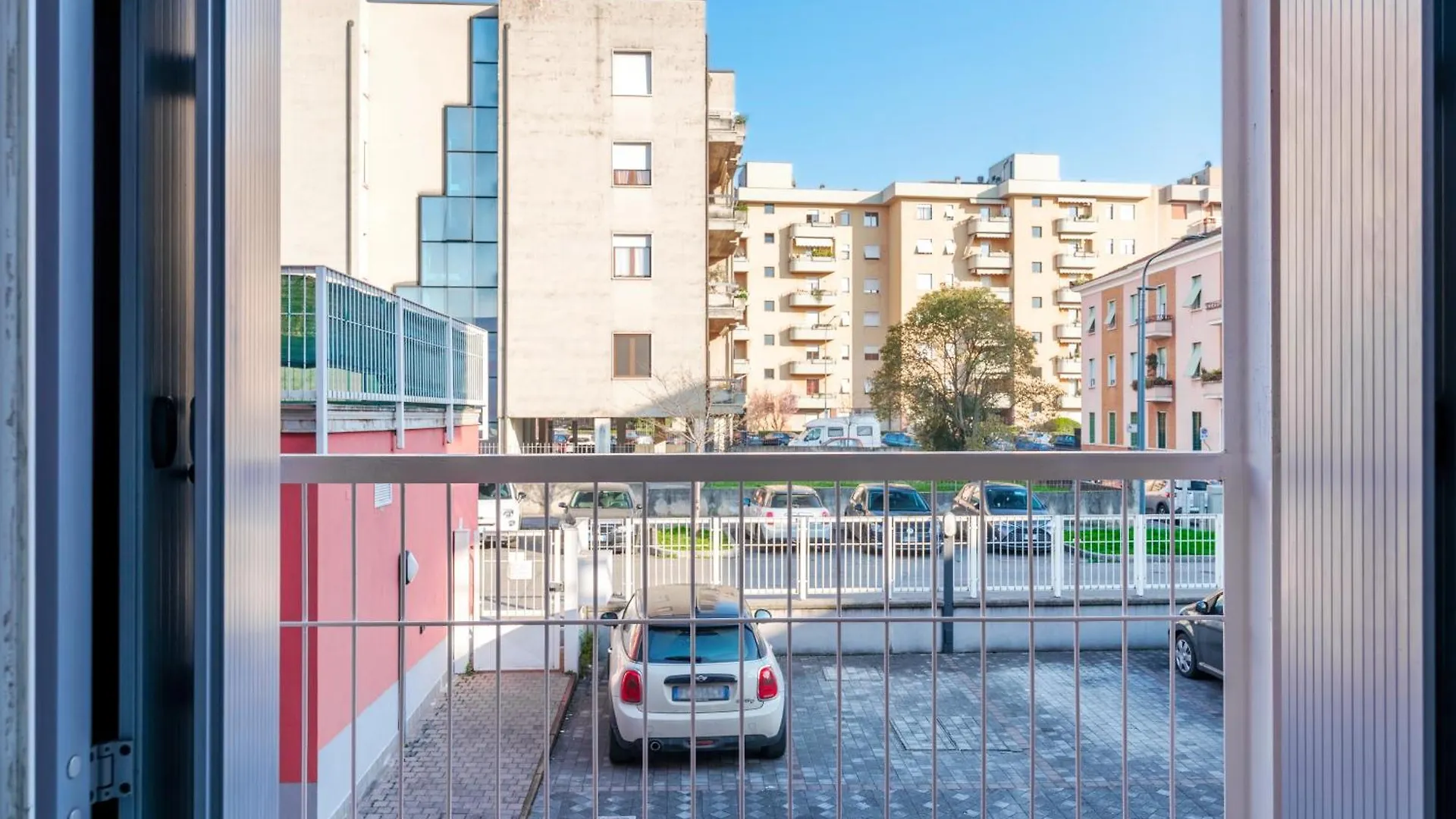 Apartamento 2 Minuti Dalla Stazione - Comfort & Design Bréscia